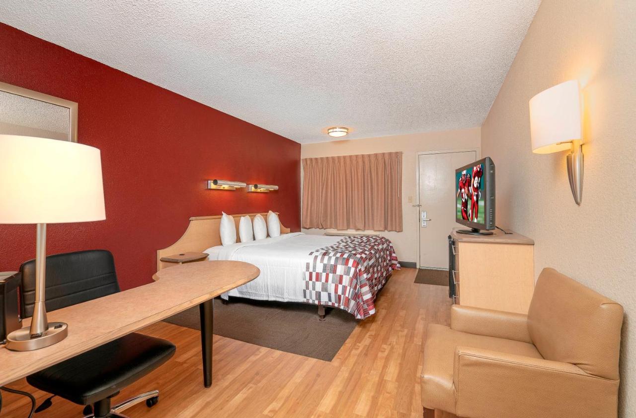 Red Roof Inn Detroit - Roseville St Clair Shores Esterno foto