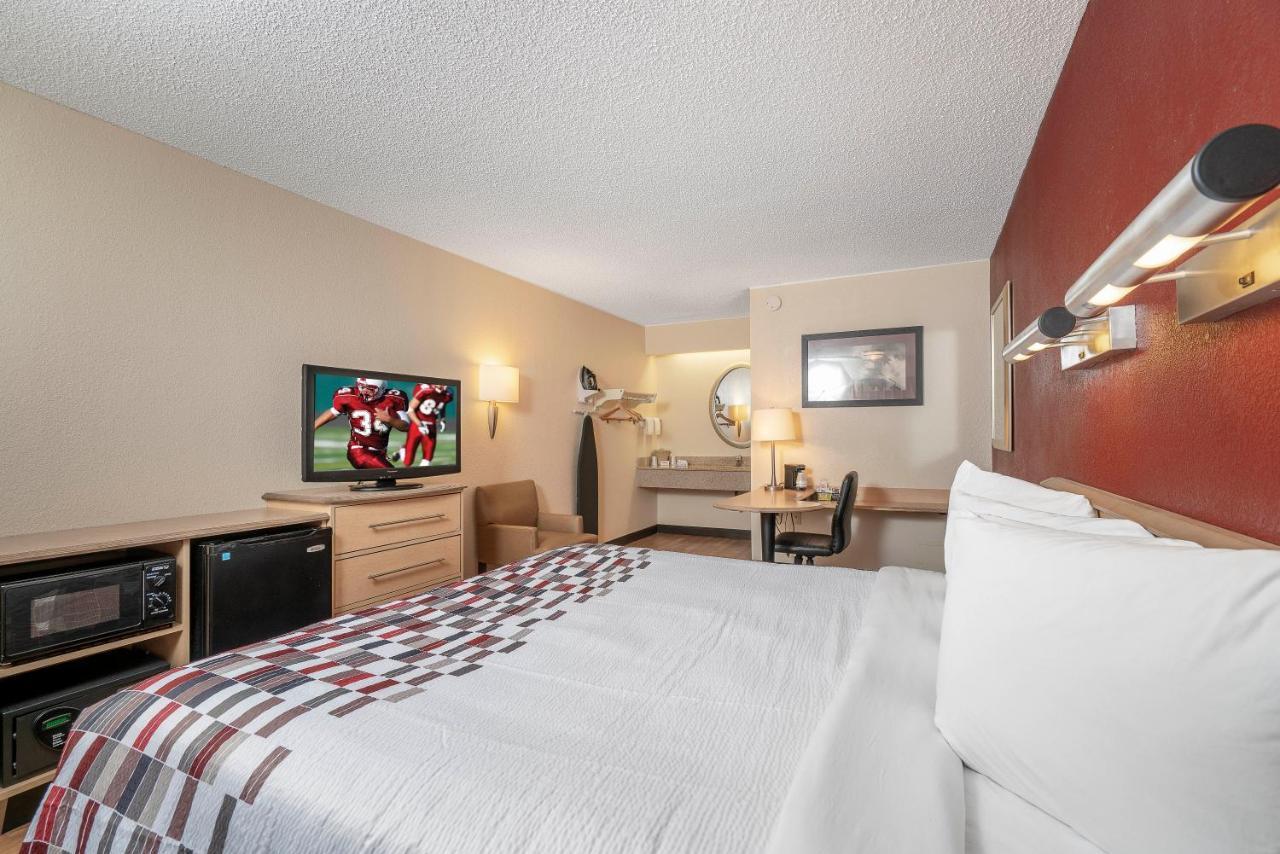 Red Roof Inn Detroit - Roseville St Clair Shores Esterno foto