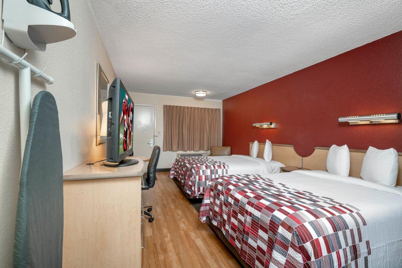 Red Roof Inn Detroit - Roseville St Clair Shores Esterno foto