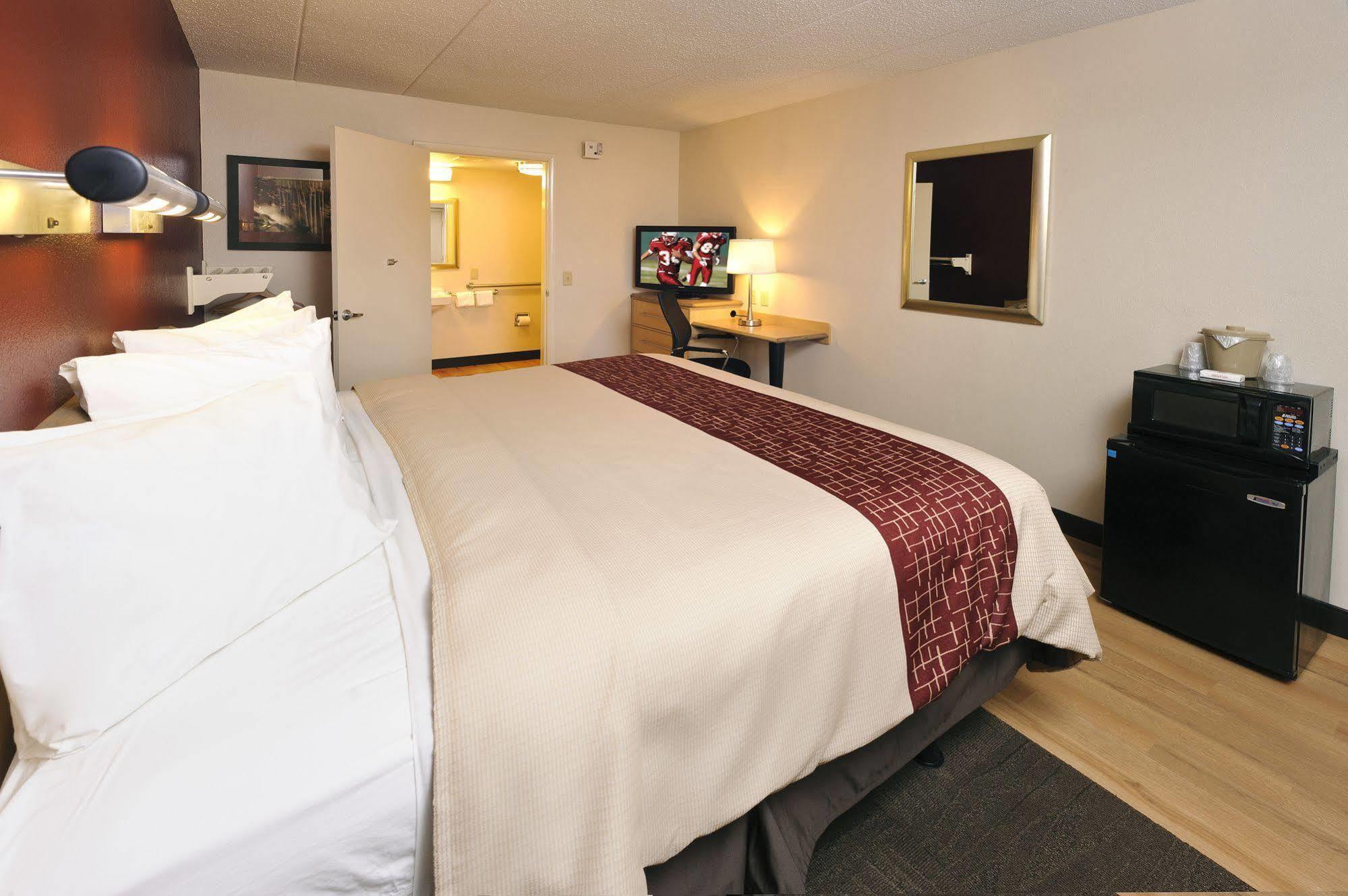 Red Roof Inn Detroit - Roseville St Clair Shores Esterno foto